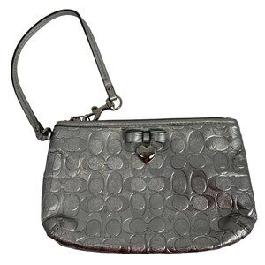 Coach Metallic Silver Corner Zip Wristlet Clutch Wallet Signature Leather Heart